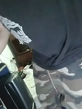 Snapshot of pikalindaxx chatting on February 6, 2026, 7:45 am pikalindaxx online show from February 6, 2026, 7:45 am