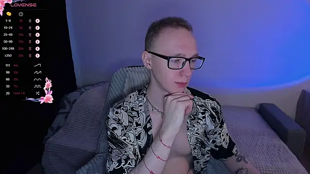 Alex silents online show from October 15, 2025, 12:38 pm