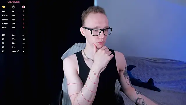 Snapshot of Alex_silents chatting on July 16, 2026, 1:17 pm Alex silents online show from July 16, 2026, 1:17 pm