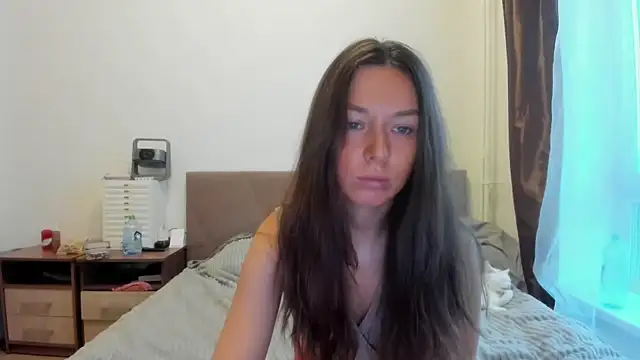 Adela Vetta online show from November 30, 2025, 7:45 am