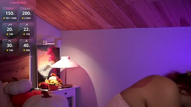 Snapshot of AliceBessos chatting on October 9, 2025, 10:02 am AliceBessos online show from October 9, 2025, 10:02 am