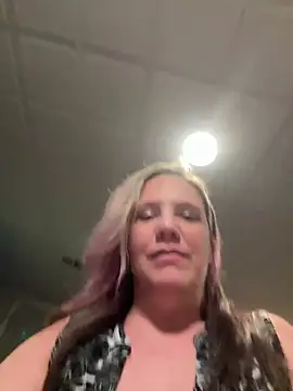 Snapshot of KandyKane11 chatting on January 14, 2025, 3:22 am KandyKane11 online show from January 14, 2025, 3:22 am