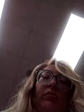 xWhoreAbleX Pika online show from November 21, 2025, 12:59 pm