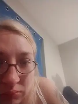 xWhoreAbleX Pika online show from March 3, 2026, 2:39 am