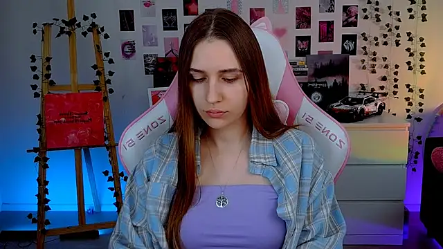 AliceCharmy online show from October 8, 2025, 6:11 am