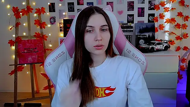 AliceCharmy online show from November 8, 2025, 6:13 am