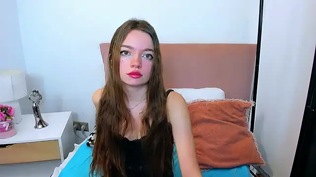 Snapshot of GraceLips chatting on February 22, 2025, 9:12 am GraceLips online show from February 22, 2025, 9:12 am