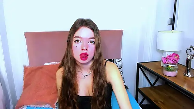 Snapshot of GraceLips chatting on February 28, 2025, 9:47 am GraceLips online show from February 28, 2025, 9:47 am