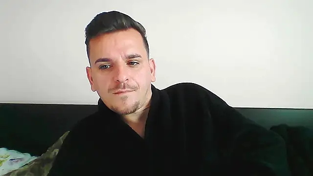 Huge cock22cm online show from October 20, 2025, 10:16 am