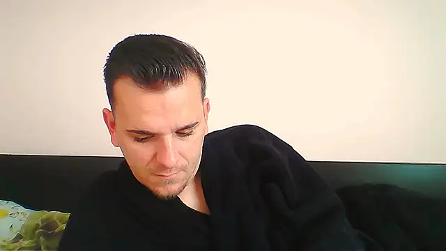 Huge cock22cm online show from November 17, 2025, 7:58 am