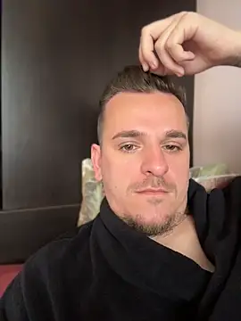 Snapshot of Huge_cock22cm chatting on June 4, 2026, 7:25 am Huge cock22cm online show from June 4, 2026, 7:25 am