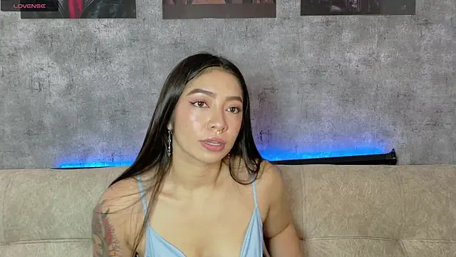 megan bluee23 online show from March 10, 2026, 6:13 pm