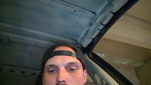 Snapshot of VitaminDrewFl chatting on January 18, 2026, 7:34 am VitaminDrewFl online show from January 18, 2026, 7:34 am