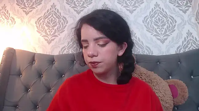 EmmaCowperr online show from March 5, 2025, 4:57 pm