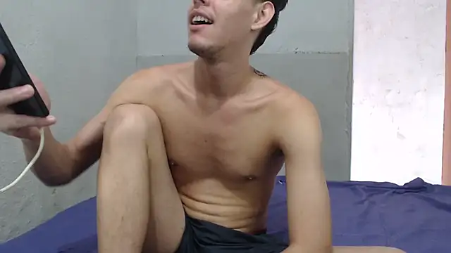 MicaelRian69 online show from April 10, 2026, 1:49 pm