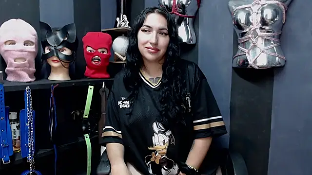 LucyStrike  online show from December 13, 2024, 6:10 am