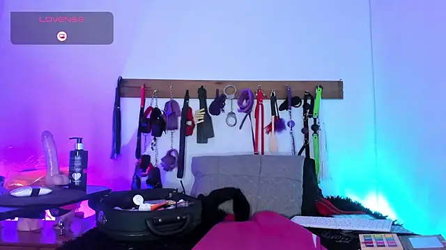 LucyStrike  online show from December 18, 2025, 12:17 am