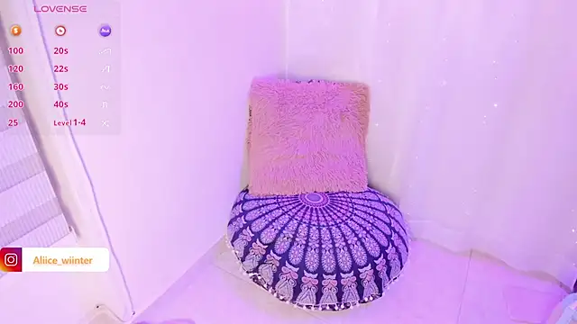 Alice winter  online show from December 12, 2024, 11:25 pm