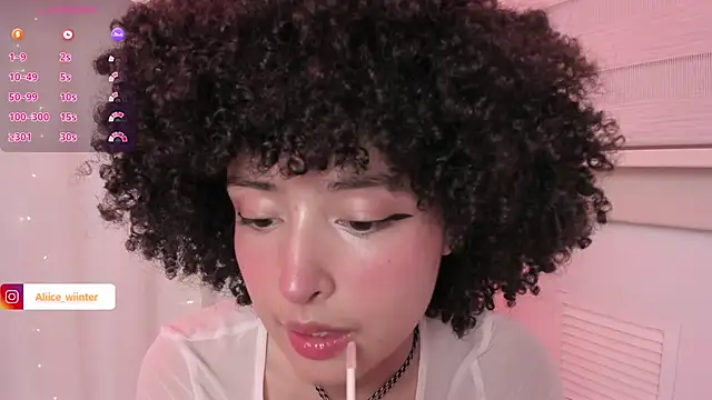 Snapshot of Alice_winter_ chatting on June 26, 2026, 11:09 pm Alice winter online show from June 26, 2026, 11:09 pm
