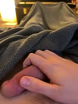 Snapshot of HannesDicks chatting on December 14, 2024, 9:40 am HannesDicks online show from December 14, 2024, 9:40 am