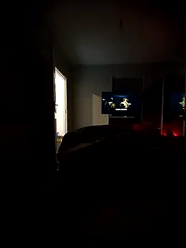 Snapshot of roxy_bigtits1 chatting on January 13, 2025, 10:24 pm roxy bigtits1 online show from January 13, 2025, 10:24 pm