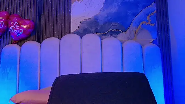 hot dione online show from February 25, 2026, 7:12 pm