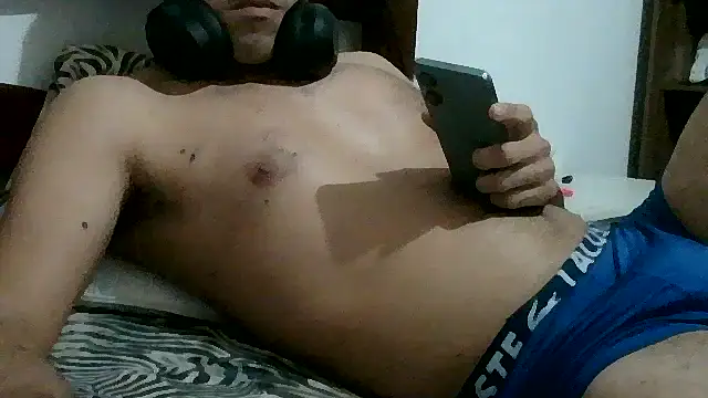 MARZHET1 online show from May 9, 2026, 7:41 pm