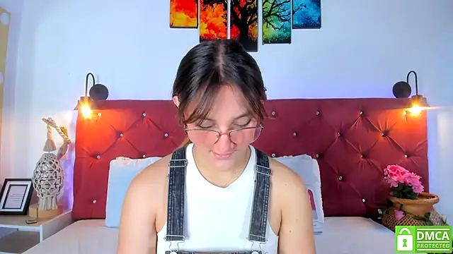 Ruth harvey  online show from October 14, 2025, 1:23 pm