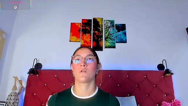 Ruth harvey  online show from October 21, 2025, 1:34 pm