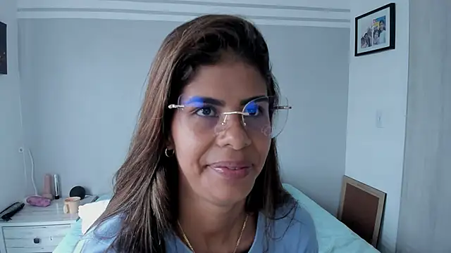 karlina charlotte1 online show from January 6, 2025, 12:57 pm
