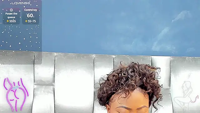 CamilaBenitez online show from February 28, 2025, 10:28 pm