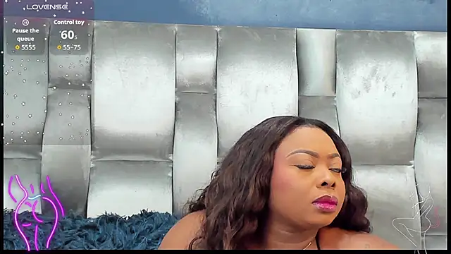 CamilaBenitez online show from September 21, 2025, 8:54 pm