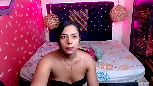 EmilyTsSweet online show from February 10, 2025, 2:48 pm