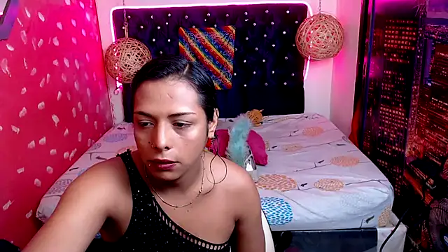 EmilyTsSweet online show from February 17, 2025, 2:48 pm