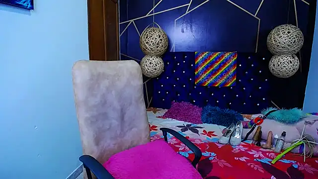 EmilyTsSweet online show from March 12, 2025, 5:07 pm