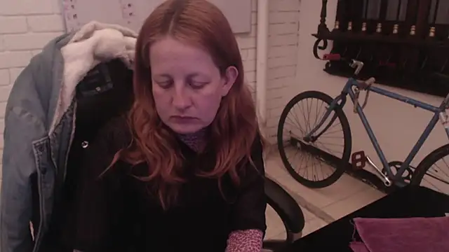 ViioletaMora online show from February 6, 2025, 8:13 pm