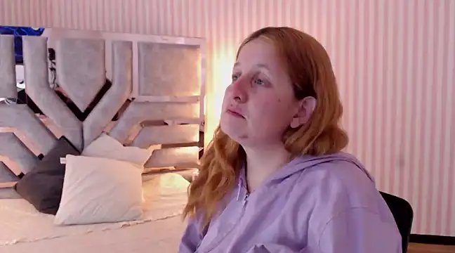 ViioletaMora online show from February 23, 2025, 8:55 pm