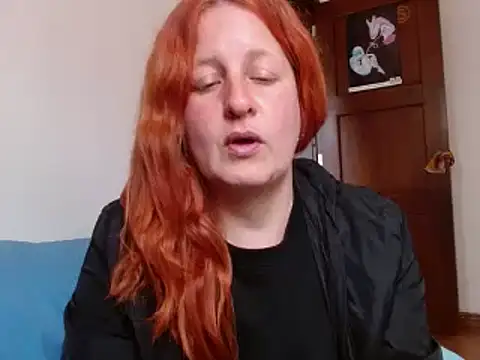 ViioletaMora online show from October 6, 2025, 6:27 pm