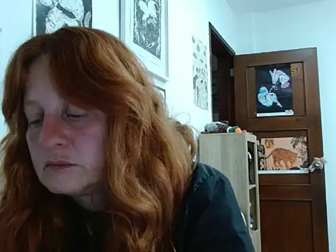 ViioletaMora online show from May 14, 2026, 3:35 am