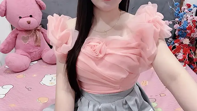 Snapshot of Funikio chatting on May 3, 2026, 2:17 am Funikio online show from May 3, 2026, 2:17 am