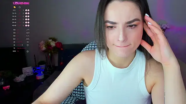 Snapshot of Camilla__one__ chatting on February 10, 2025, 1:57 am Camilla one online show from February 10, 2025, 1:57 am