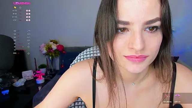 Snapshot of Camilla__one__ chatting on February 12, 2025, 7:44 am Camilla one online show from February 12, 2025, 7:44 am