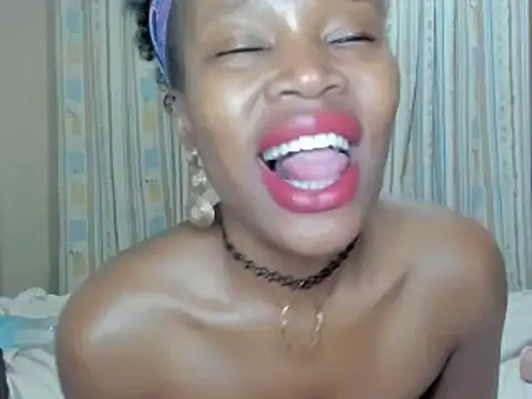 AfricanSquirtingQueen online show from September 18, 2025, 2:35 am