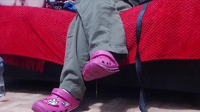 AyshaScott online show from October 10, 2025, 12:37 pm