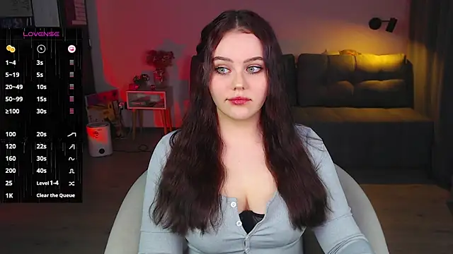 Snapshot of sensual_me chatting on March 14, 2025, 4:40 pm sensual me online show from March 14, 2025, 4:40 pm