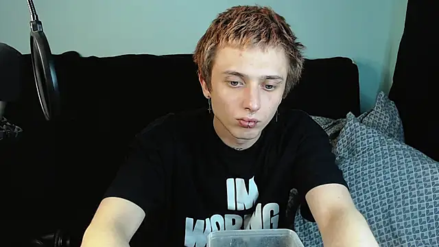 axxxturel online show from December 2, 2024, 5:37 pm