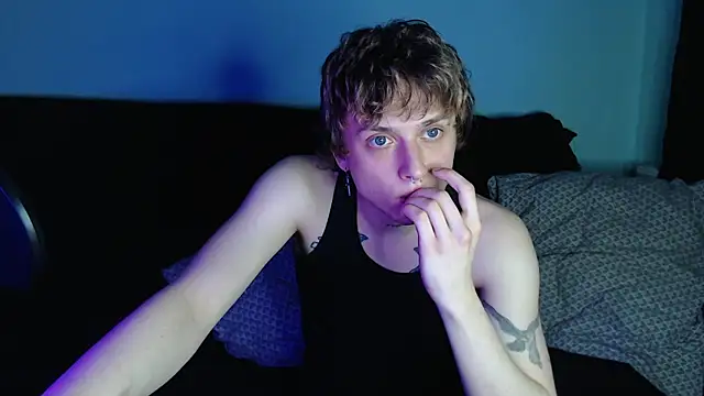 axxxturel online show from March 19, 2025, 3:09 am