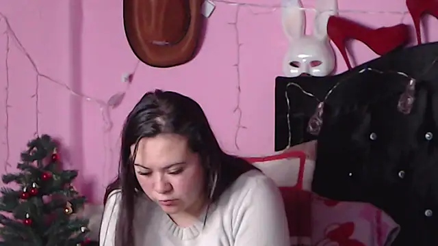 NikkiRous  online show from January 12, 2025, 4:18 pm