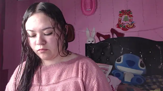 NikkiRous  online show from February 4, 2025, 5:12 pm