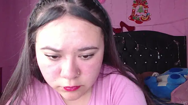 NikkiRous  online show from March 5, 2025, 7:06 pm